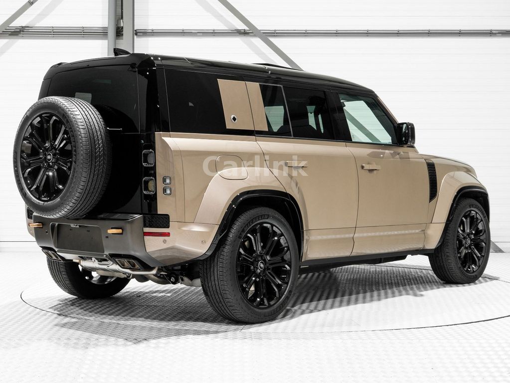 Land Rover Defender 2025