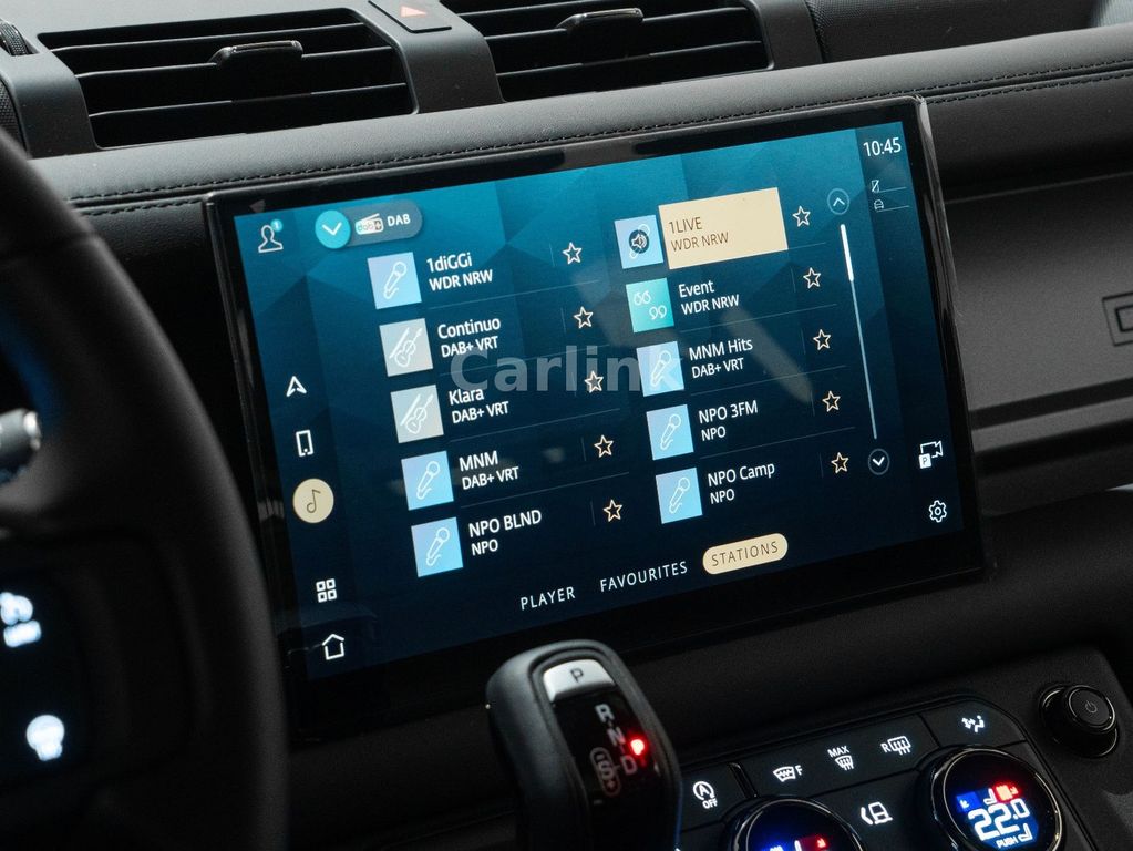 Land Rover Defender 2025