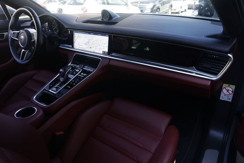 Porsche Panamera 2019