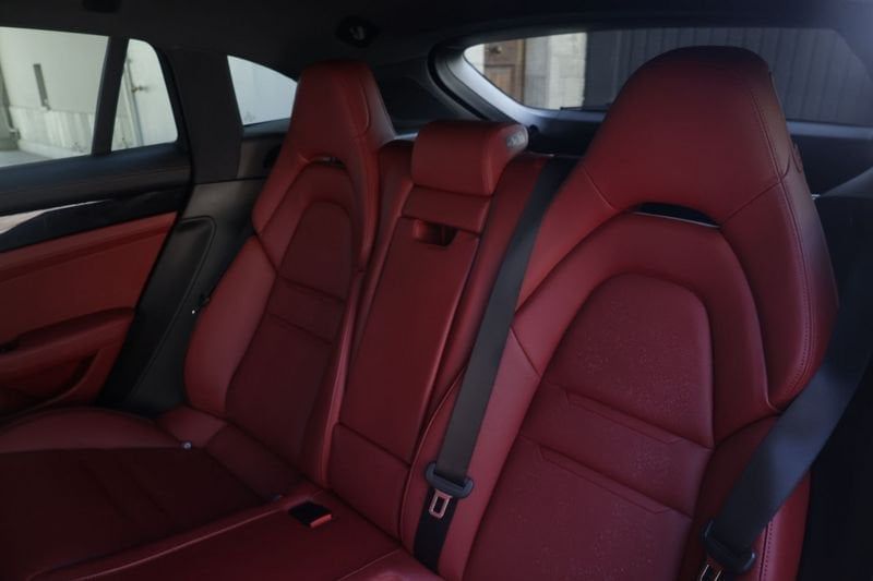 Porsche Panamera 2019