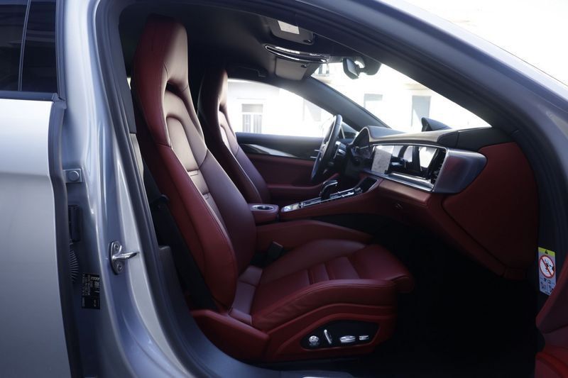 Porsche Panamera 2019