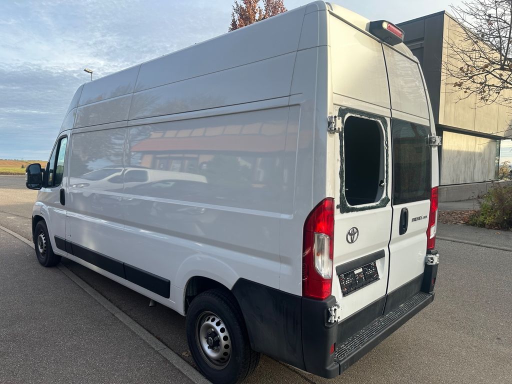 Toyota Proace Max 2024