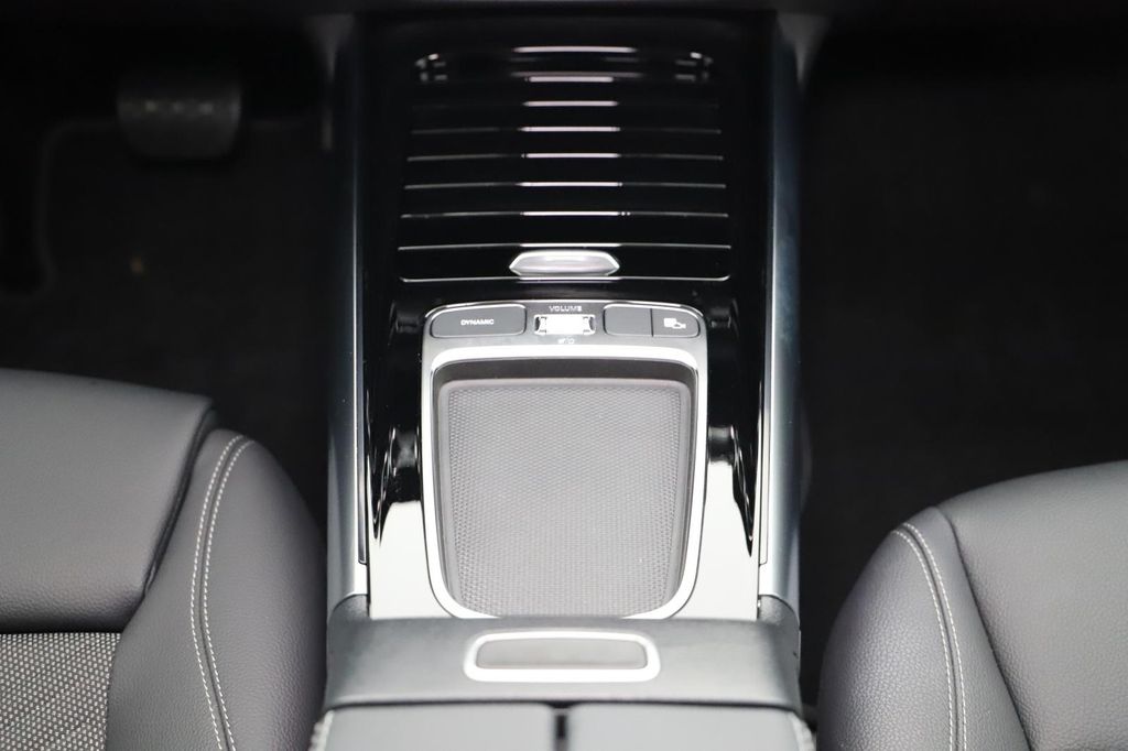 Mercedes-Benz B 200 2024