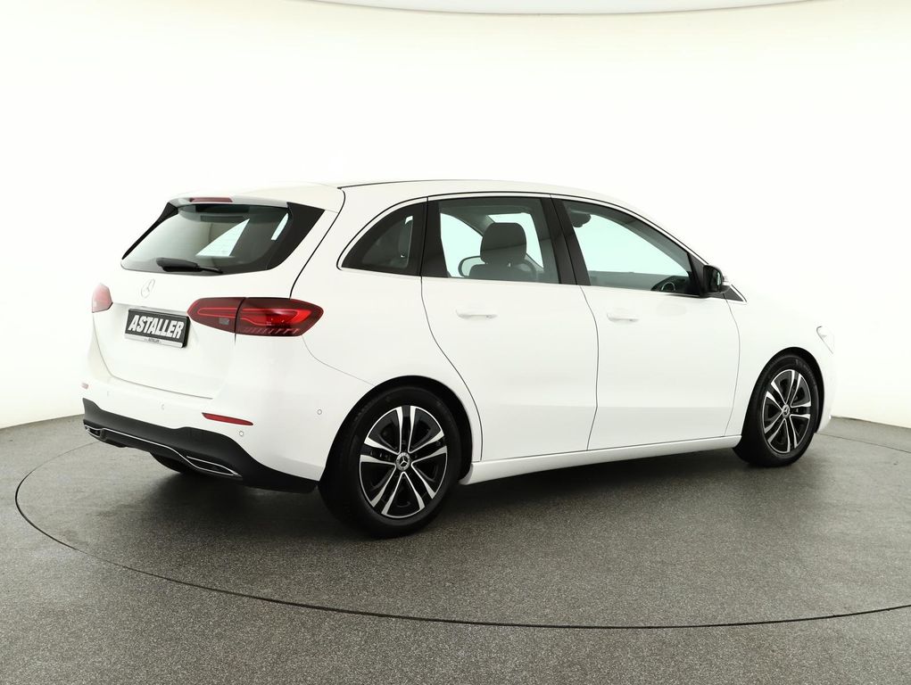 Mercedes-Benz B 200 2024