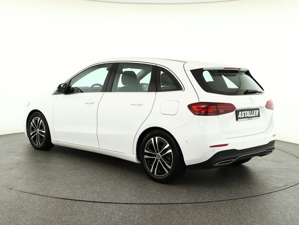 Mercedes-Benz B 200 2024