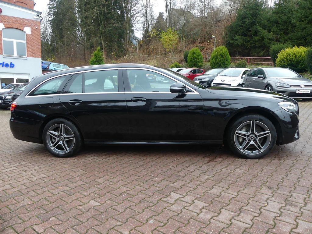 Mercedes-Benz E 300 2022