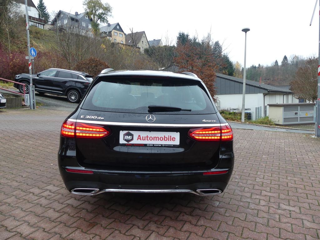 Mercedes-Benz E 300 2022