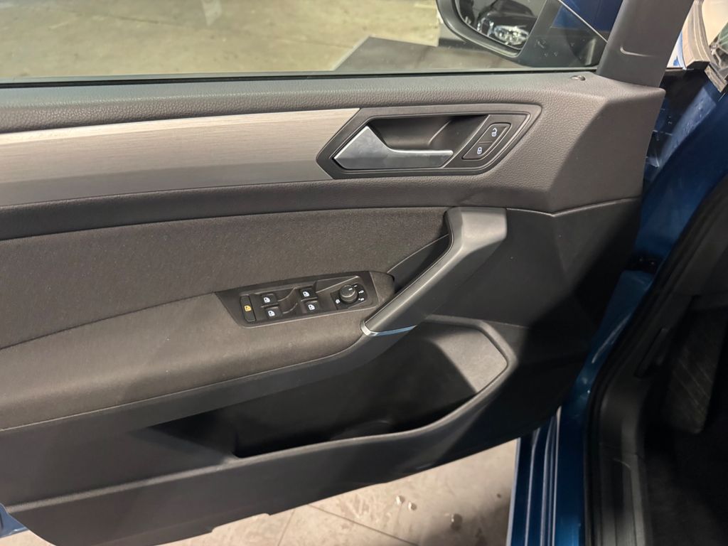 Volkswagen Touran 2021