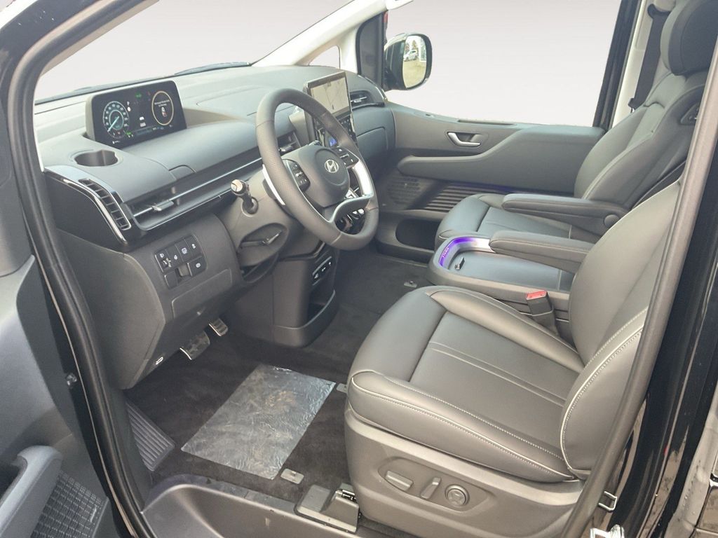 Hyundai STARIA 2025