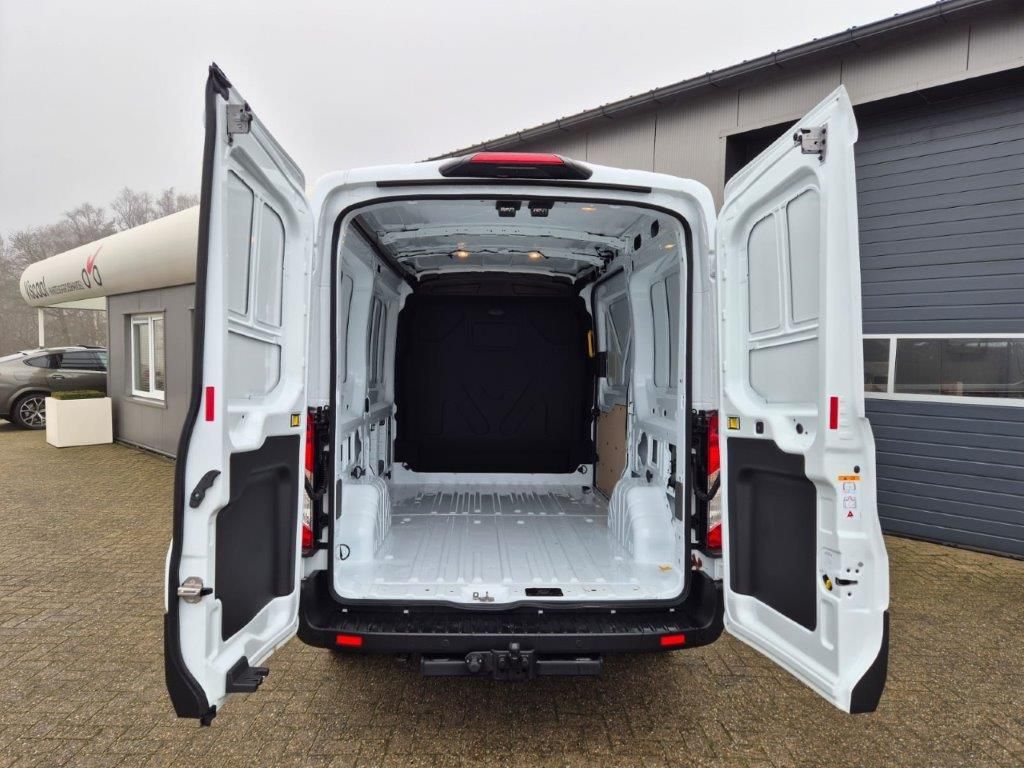Ford Transit 2024