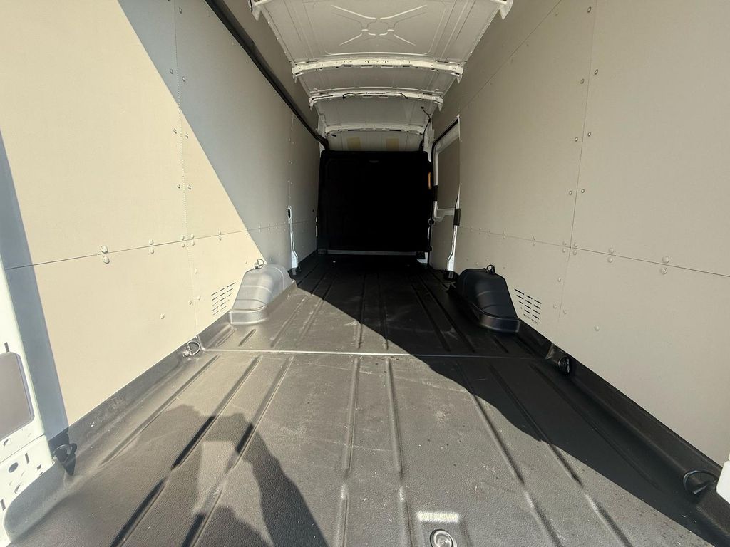 Ford Transit 2024