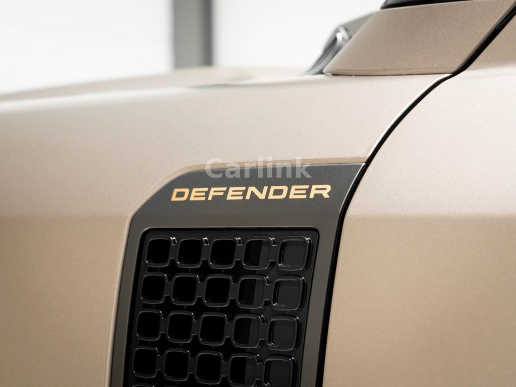 Land Rover Defender 2025