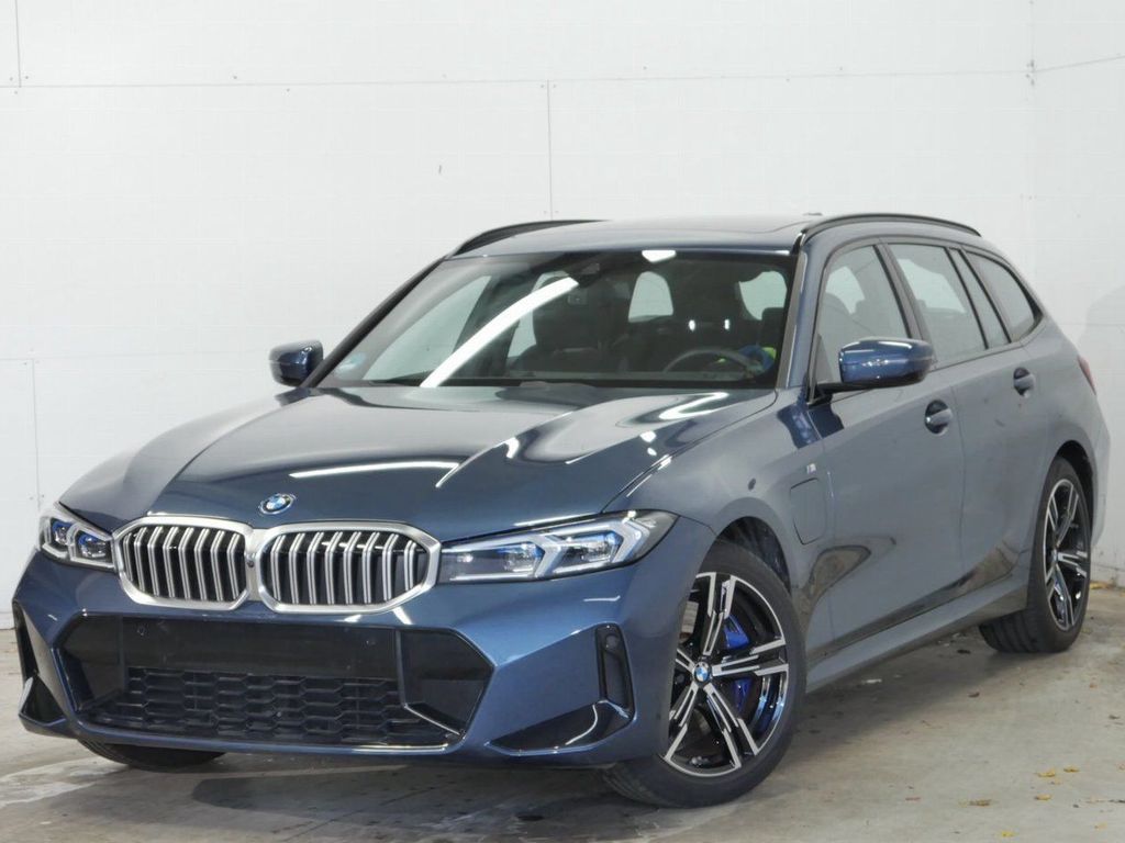 BMW 330 2024