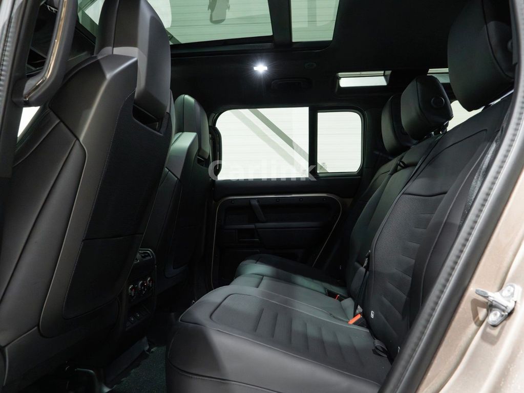 Land Rover Defender 2025