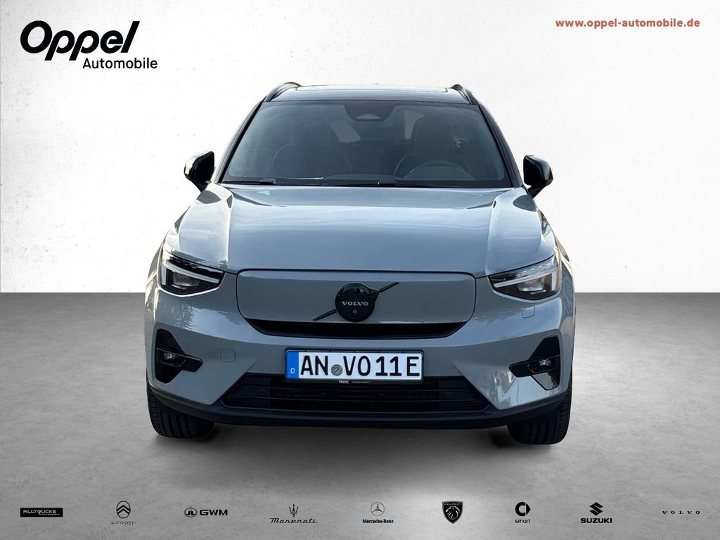 Volvo EX40 2025