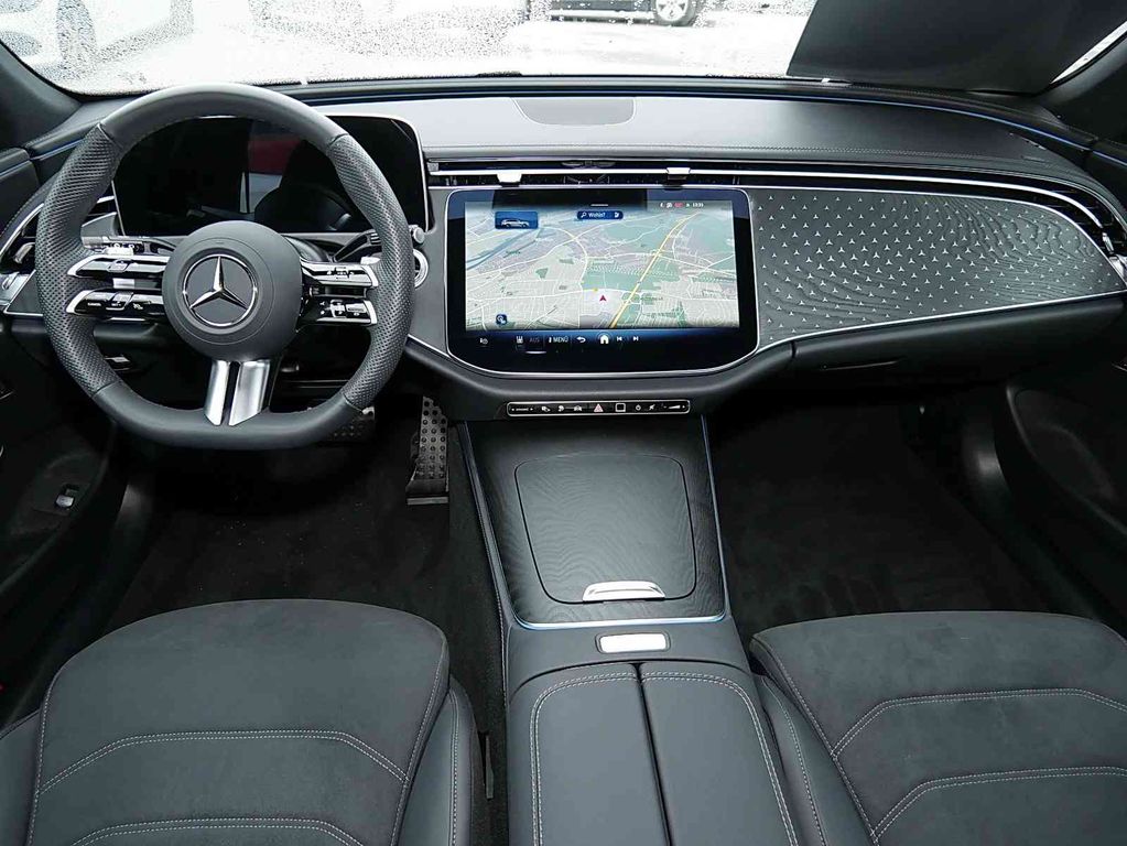 Mercedes-Benz E 300 2025