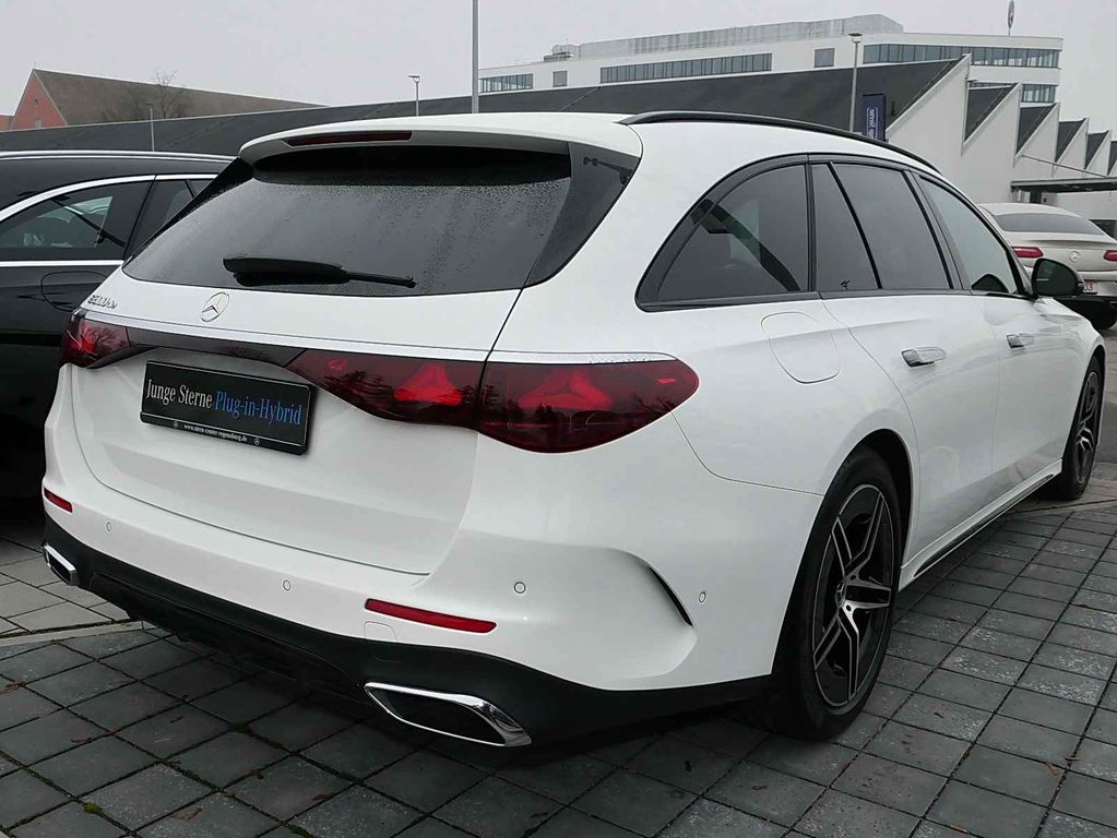 Mercedes-Benz E 300 2025