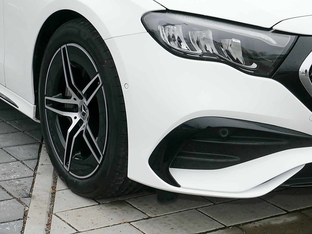 Mercedes-Benz E 300 2025