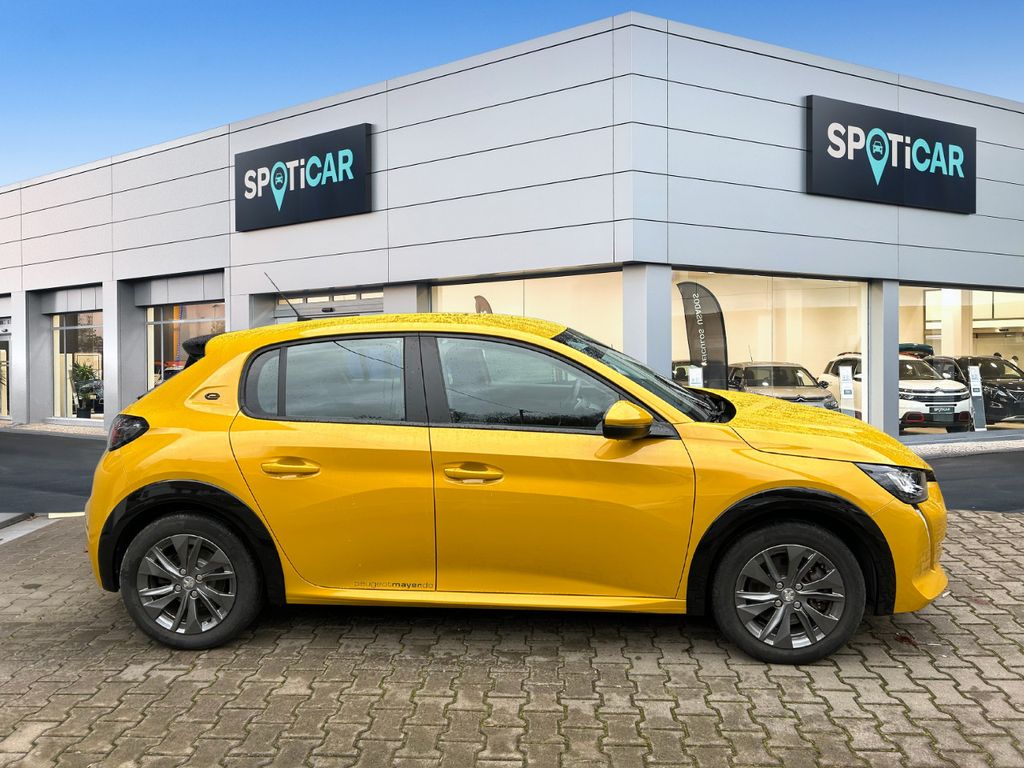 Peugeot 208 2021