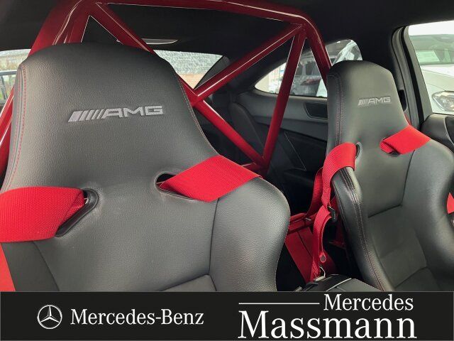 Mercedes-Benz C 63 AMG 2013