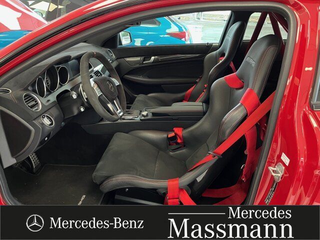 Mercedes-Benz C 63 AMG 2013