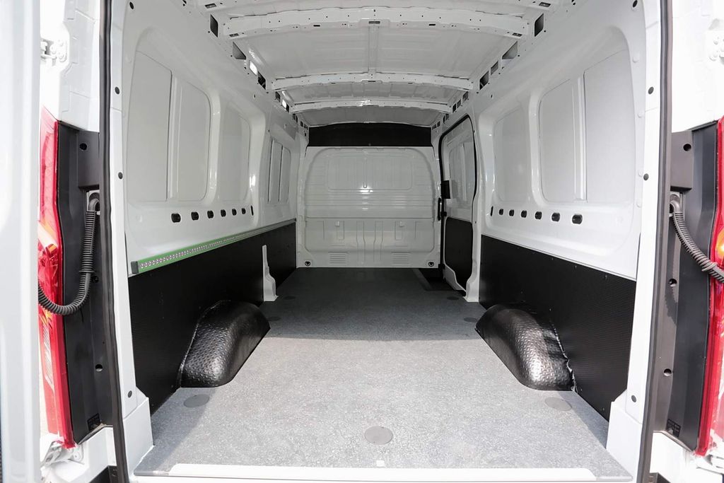 Maxus eDeliver 9 2024