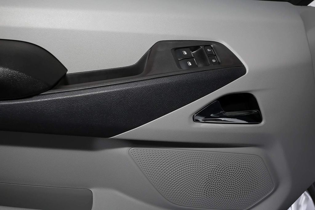 Maxus eDeliver 9 2024