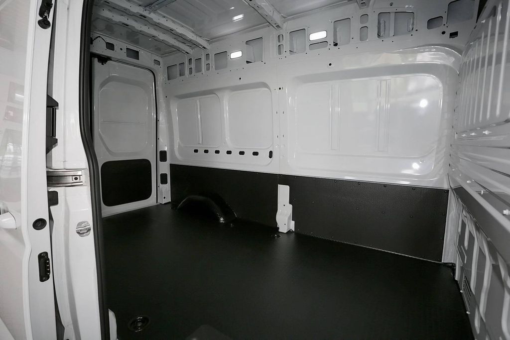 Maxus eDeliver 9 2024