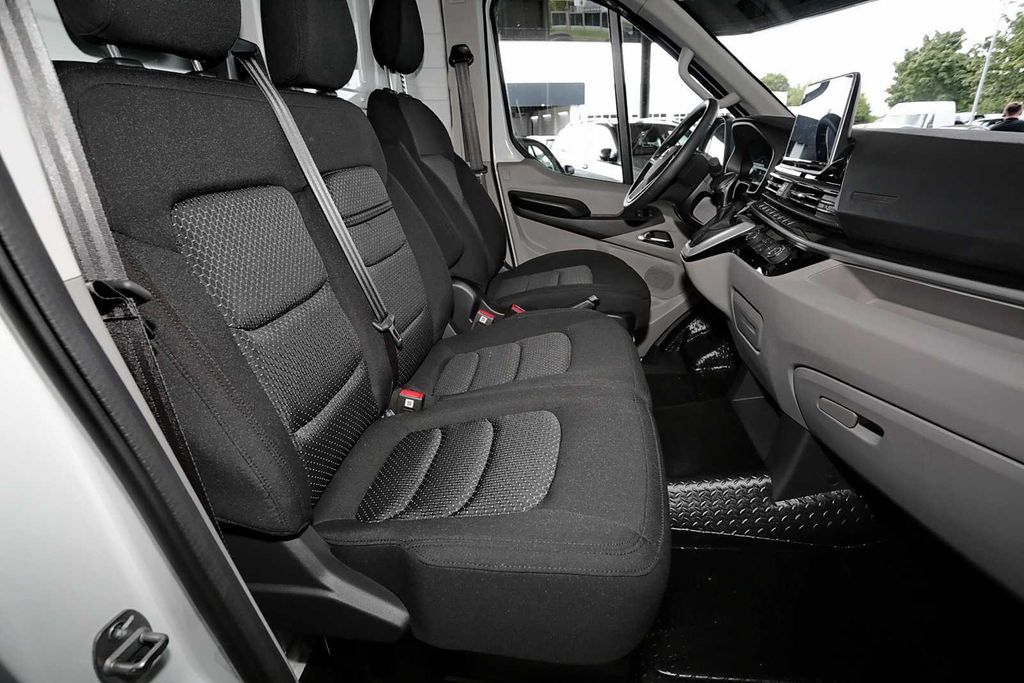 Maxus eDeliver 9 2024