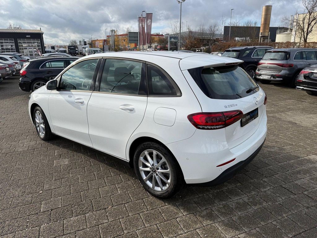 Mercedes-Benz B 250 2022