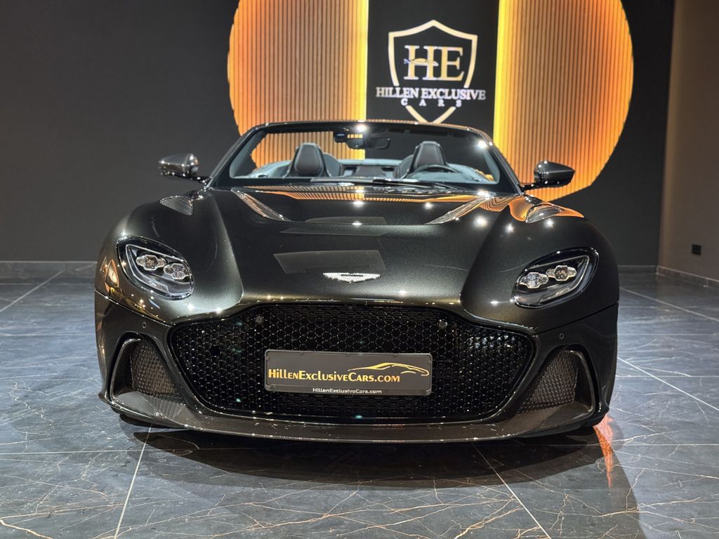 Aston Martin DBS 2023
