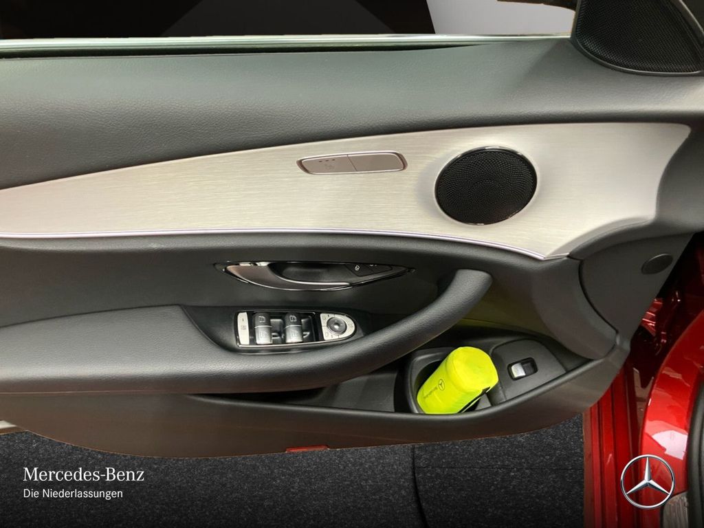 Mercedes-Benz E 300 2022