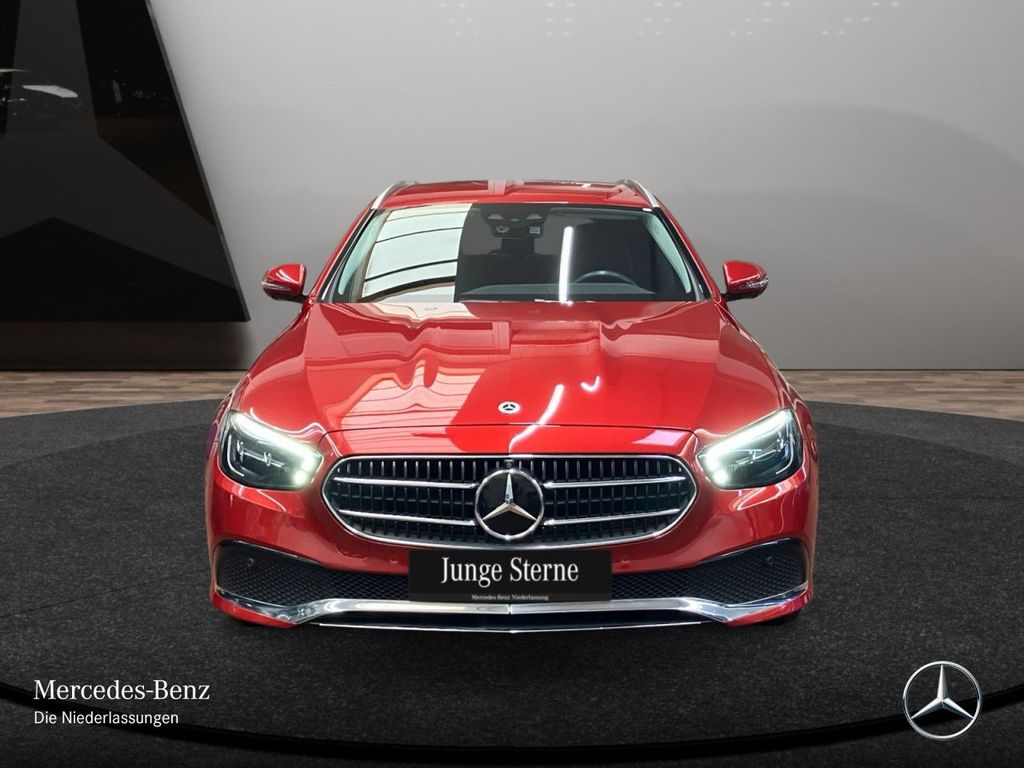 Mercedes-Benz E 300 2022