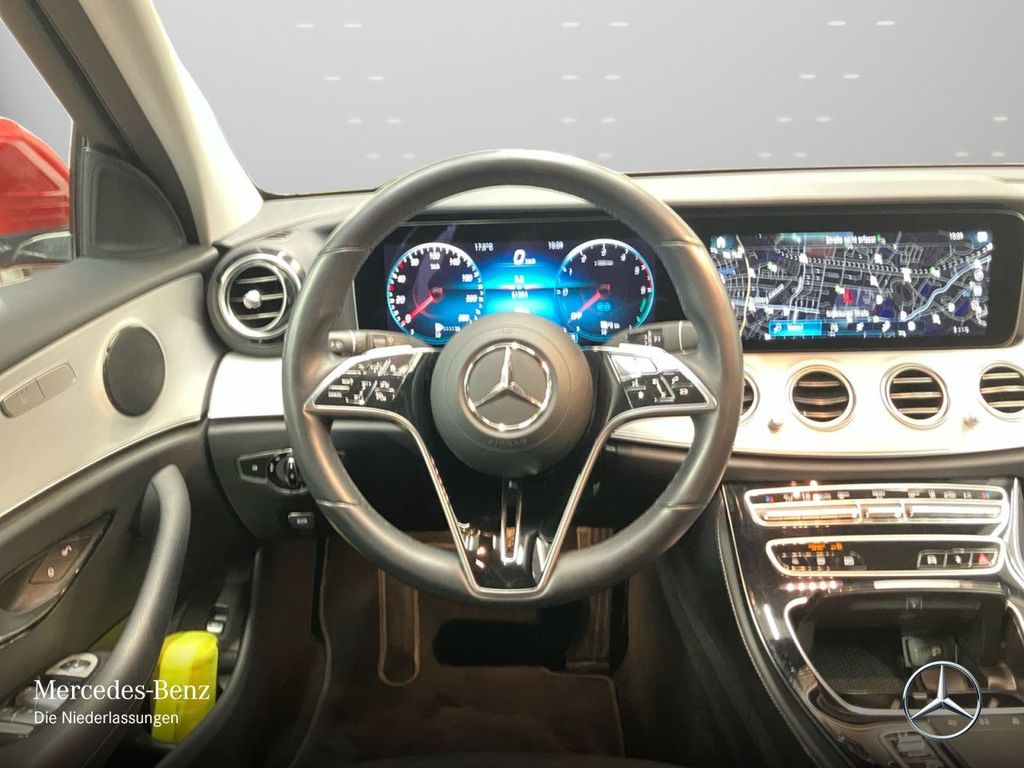 Mercedes-Benz E 300 2022