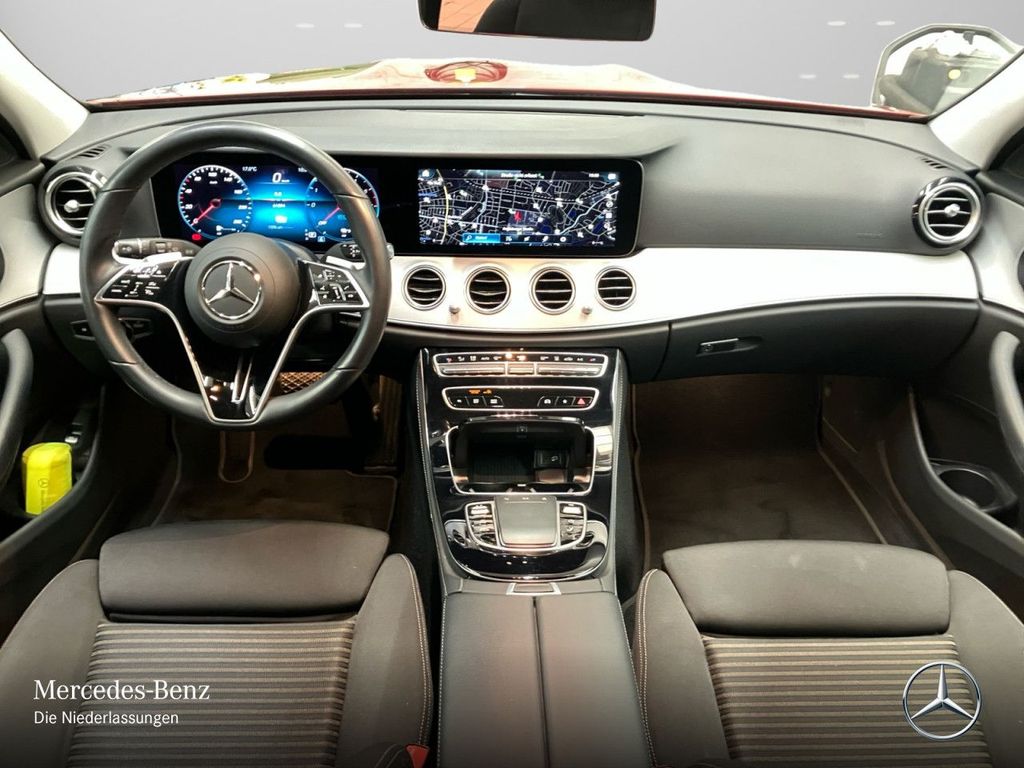 Mercedes-Benz E 300 2022