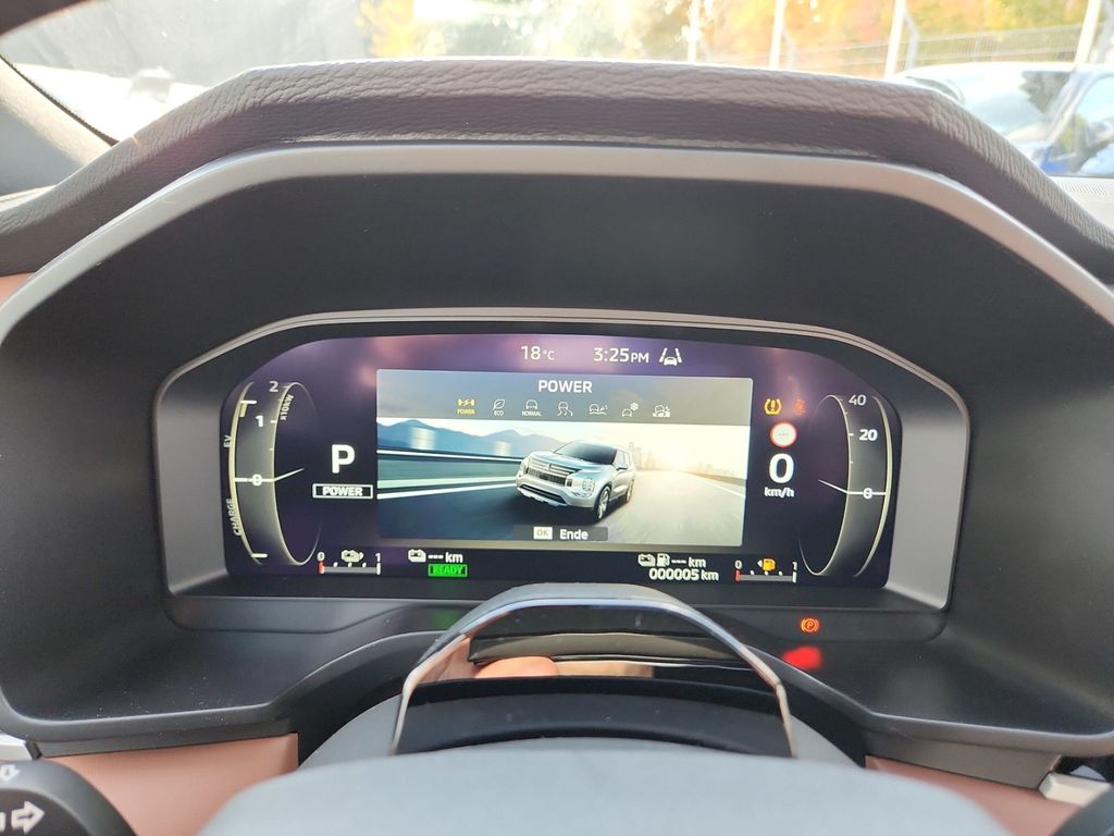 Mitsubishi Plug-in Hybrid Outlander