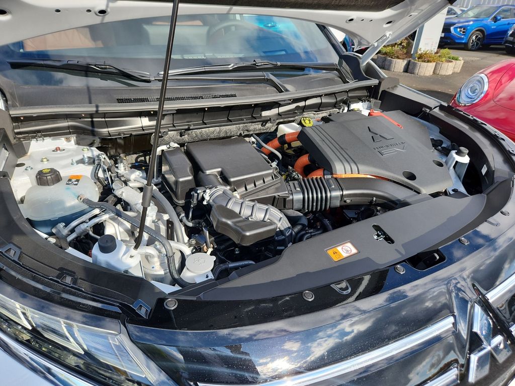 Mitsubishi Plug-in Hybrid Outlander