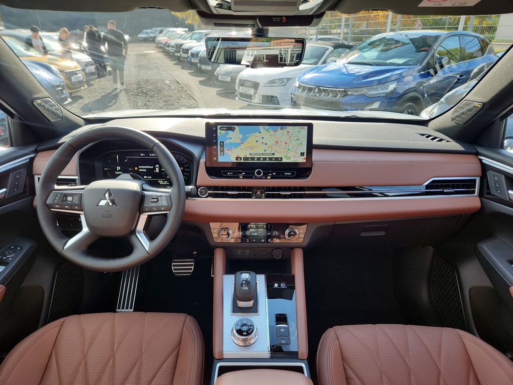 Mitsubishi Plug-in Hybrid Outlander