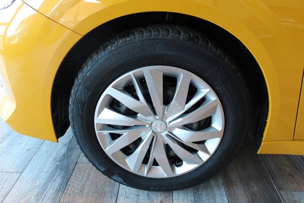 Peugeot 208 2020