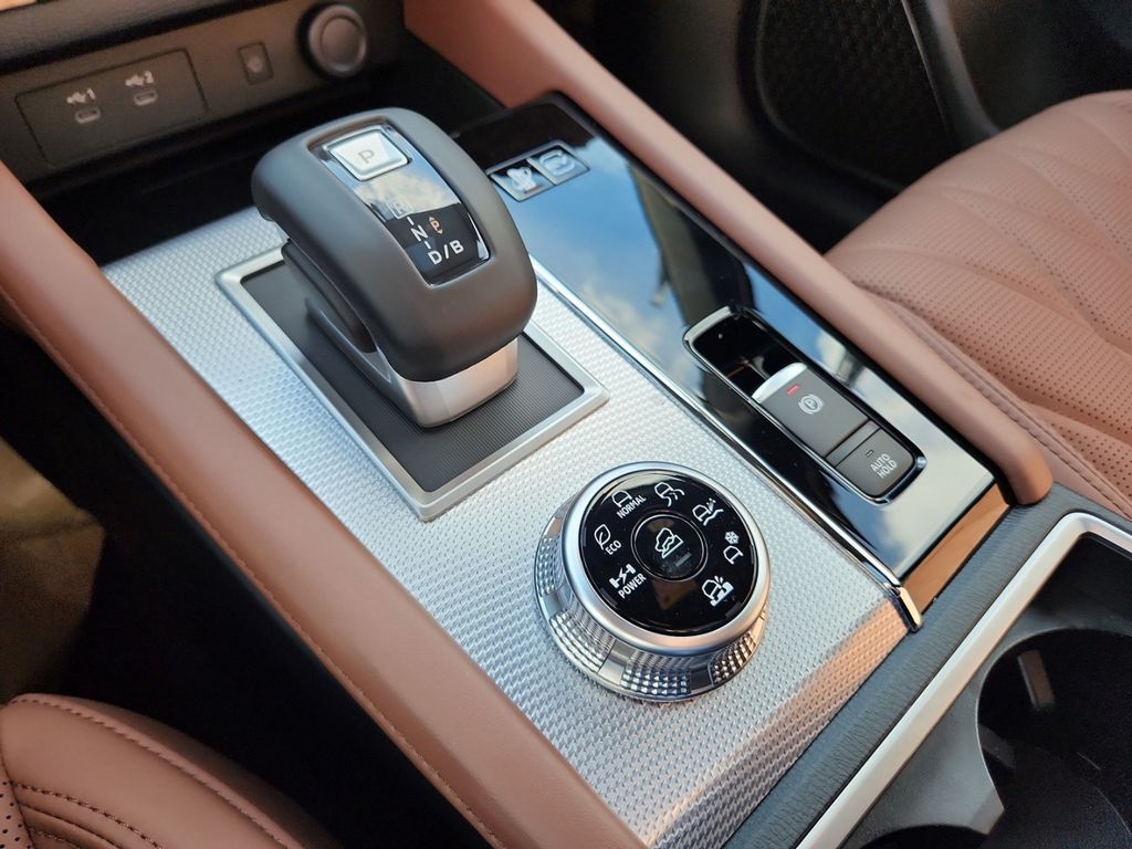 Mitsubishi Plug-in Hybrid Outlander