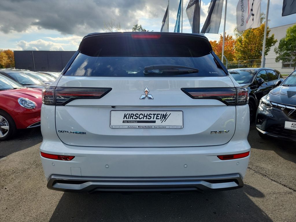 Mitsubishi Plug-in Hybrid Outlander