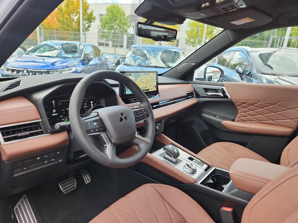 Mitsubishi Plug-in Hybrid Outlander