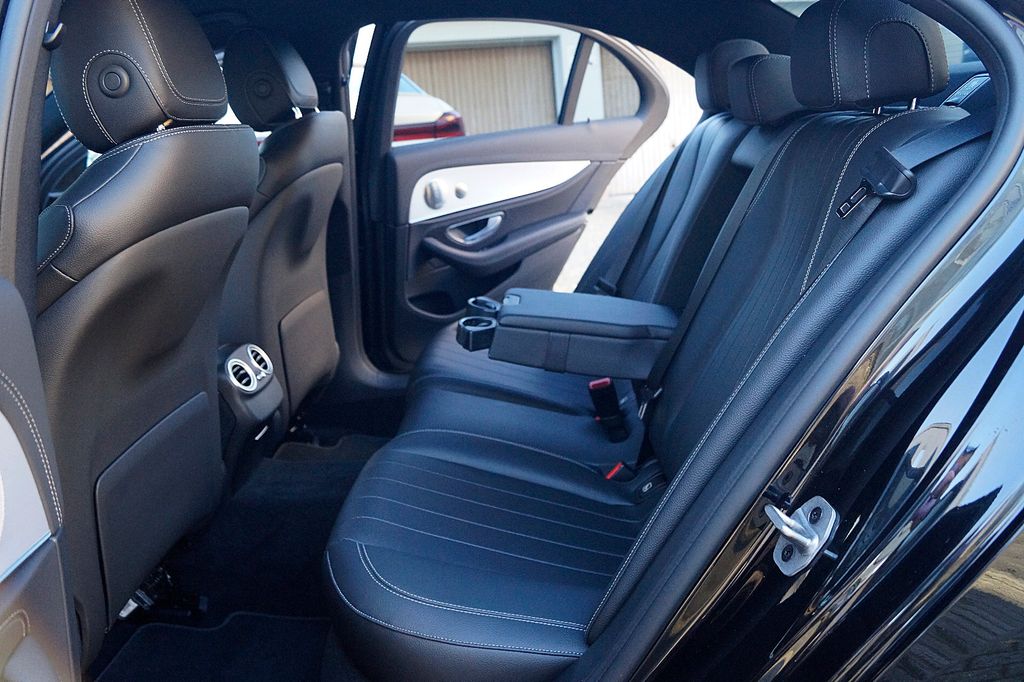 Mercedes-Benz E 300 2022