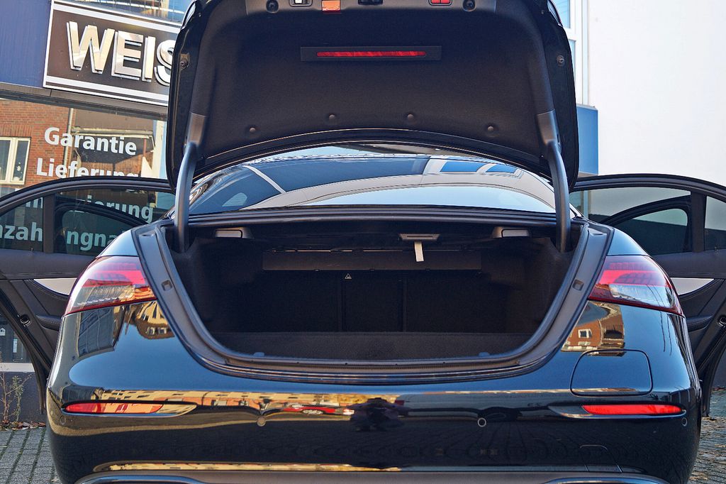 Mercedes-Benz E 300 2022