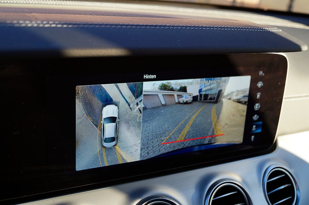 Mercedes-Benz E 300 2022