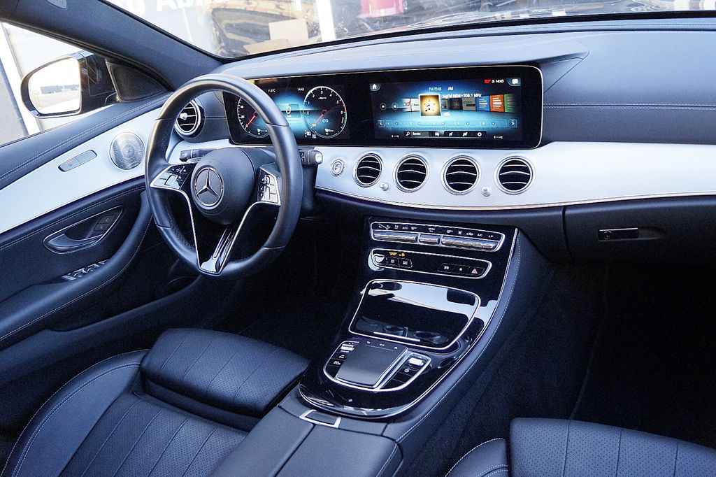 Mercedes-Benz E 300 2022