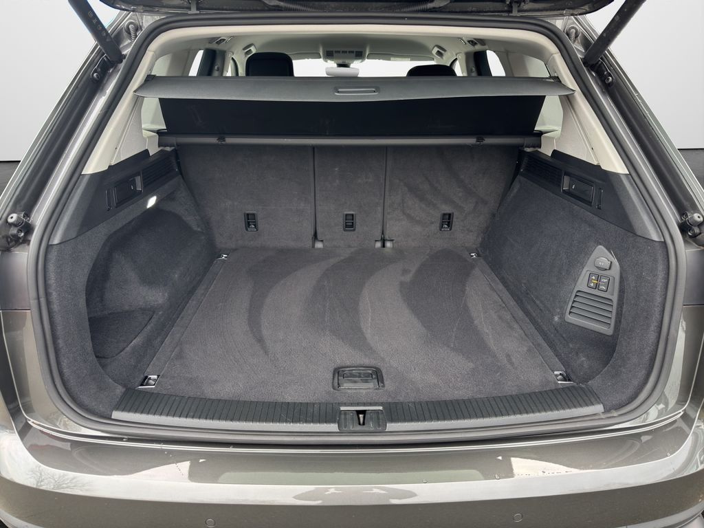 Volkswagen Touareg 2025