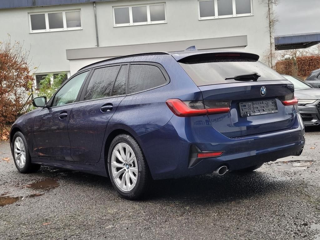 BMW 318 2020