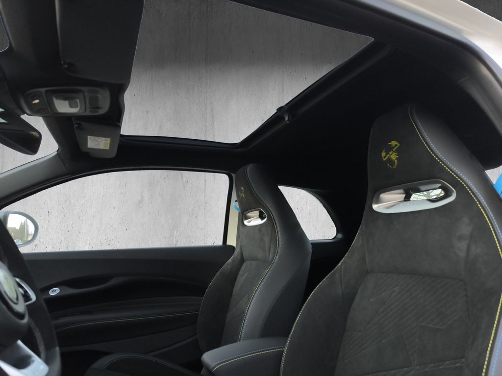 Abarth 500 2025