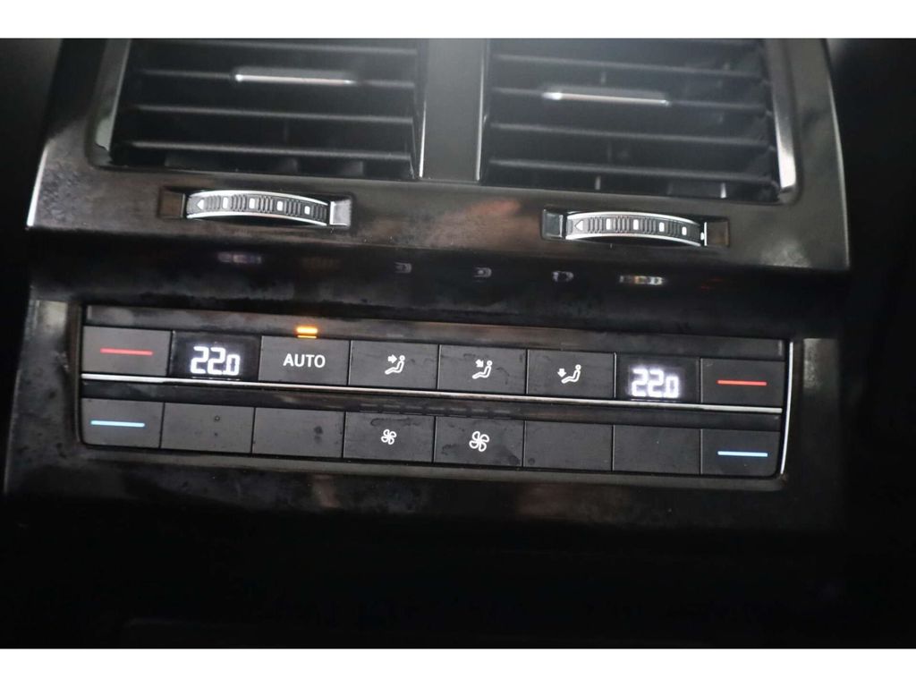 Volkswagen Touareg 2025